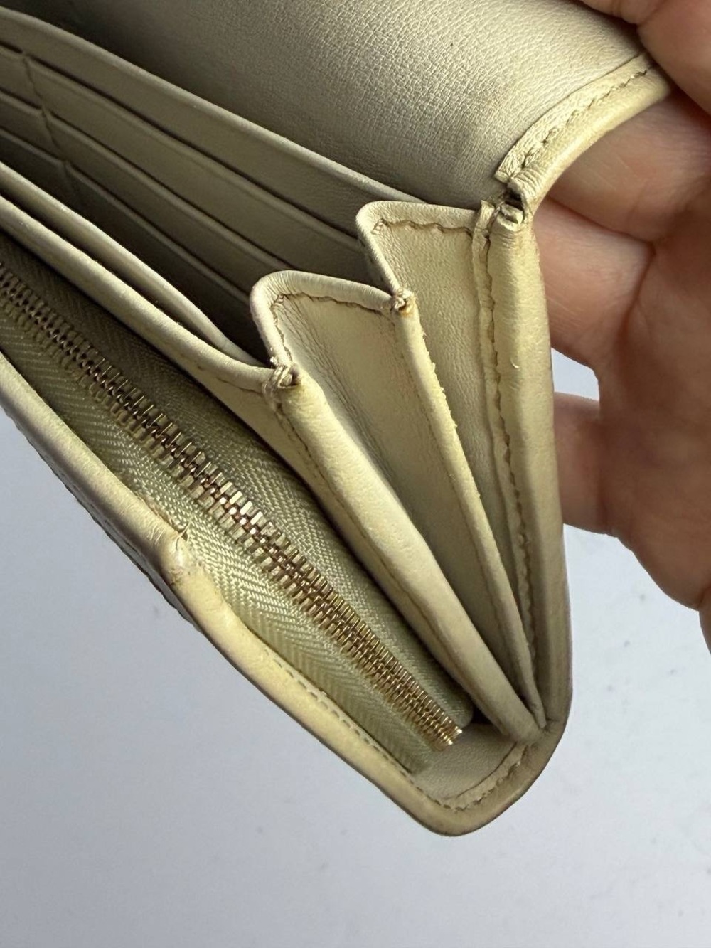 Gucci Sukey Beige GG Canvas Continental Wallet - Picture 14 of 14